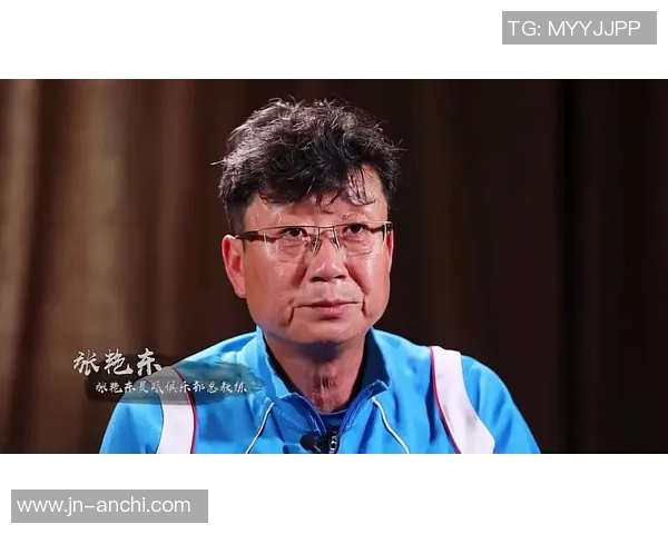 从绿茵场到人生导师足球教练的成长与心路历程自传
